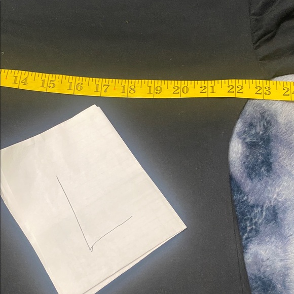 Sweatshirt Cropped with stars - Picture 13 of 13